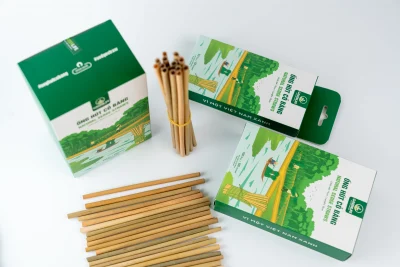 Ống Hút Cỏ Bàng GREENLIFE - Túi 300 ống - Size 20cm 2 ống hút cỏ bàng