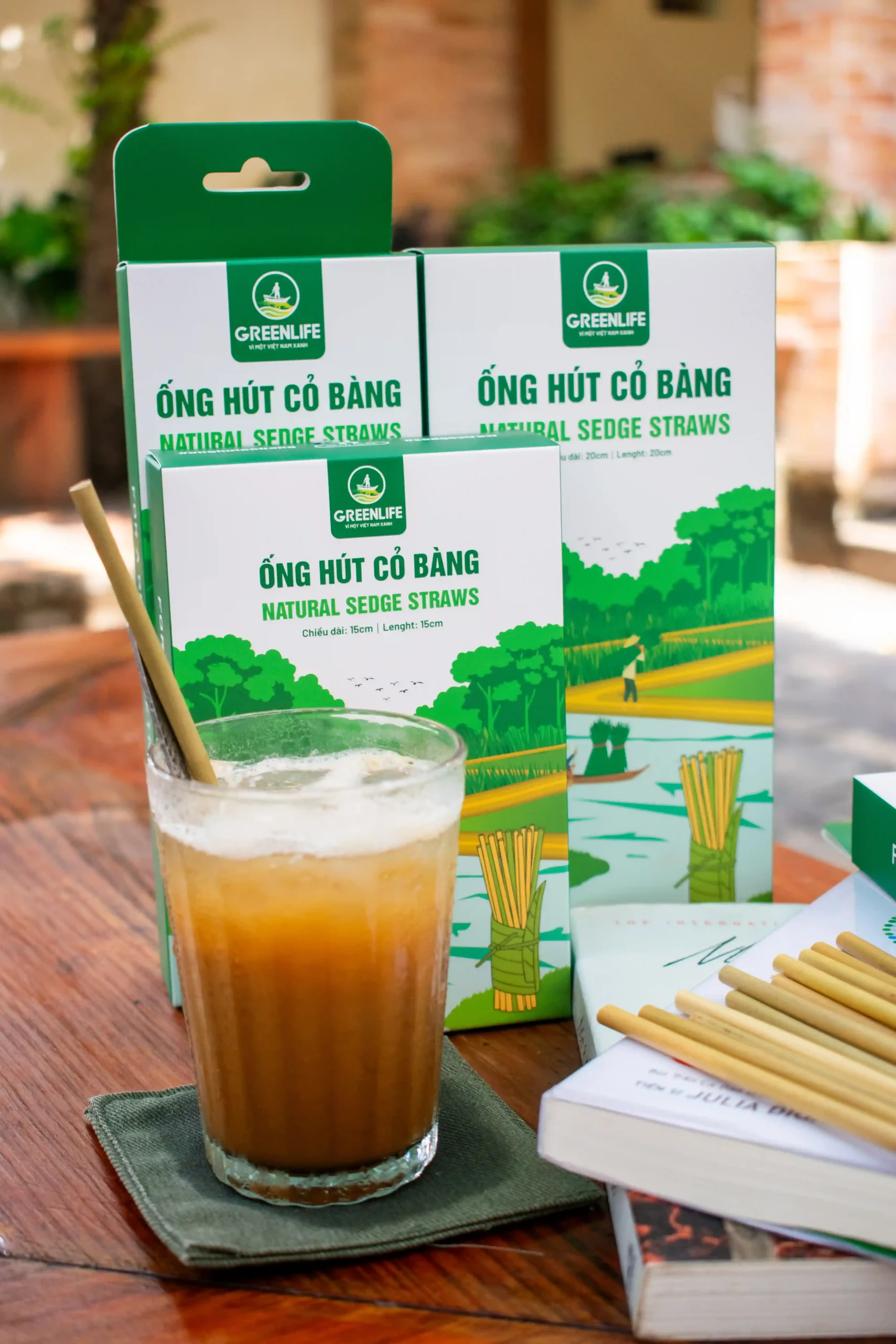 ống hút cỏ bàng