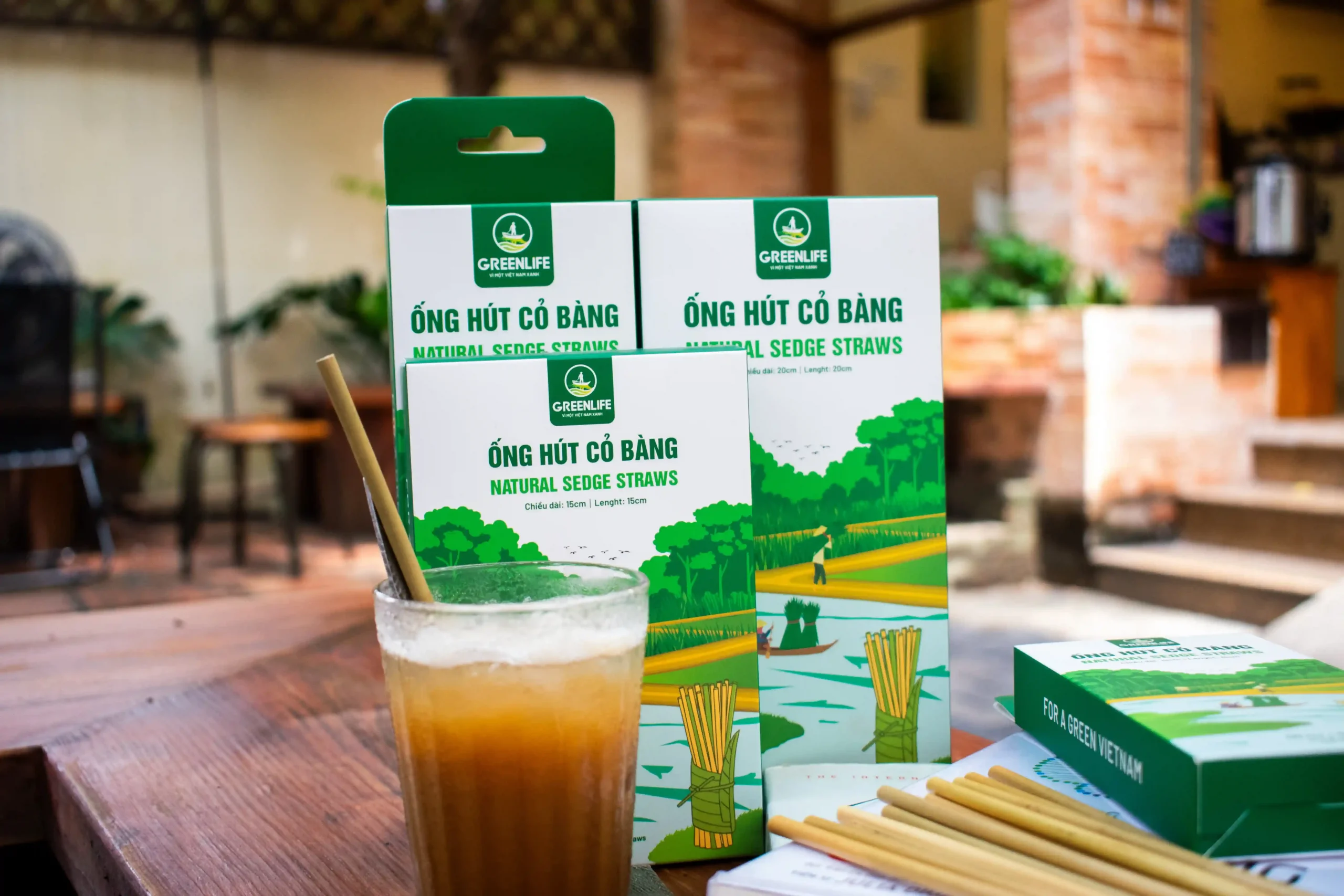 ống hút cỏ bàng